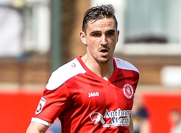 Welling midfielder Danny Waldren. Picture: Dave Budden