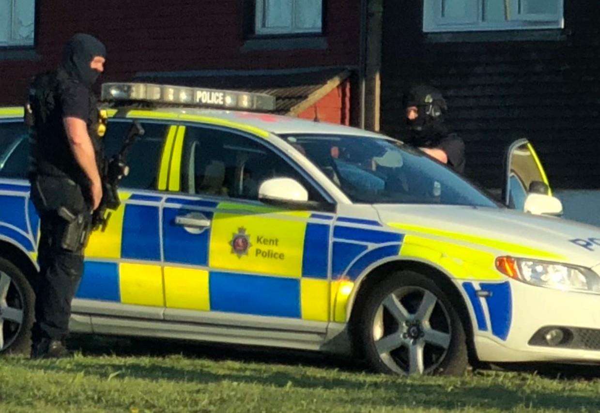 Police in Stanhope Road, Ashford (1862753)