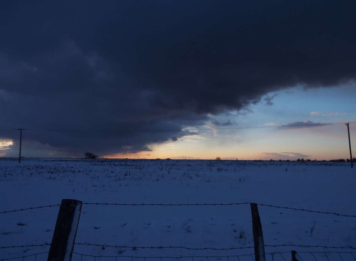 Damon_M3ZZF took these photos of clouds over Swale.