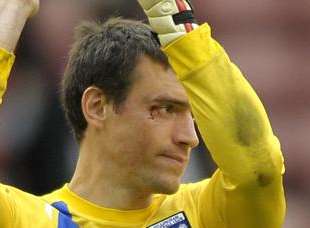 Goalkeeper Stephen Bywater needed on-field treatment for a cut at Sheffield United. Picture: Barry Goodwin