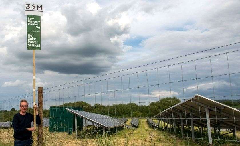 Campaigner Tom King shows how high some of the new panels will be (11402545)