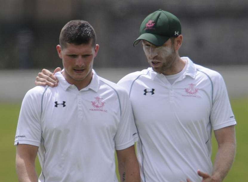 Folkestone captain Andy Bray (right) in conversation with Sam Ireland Picture: Gary Browne