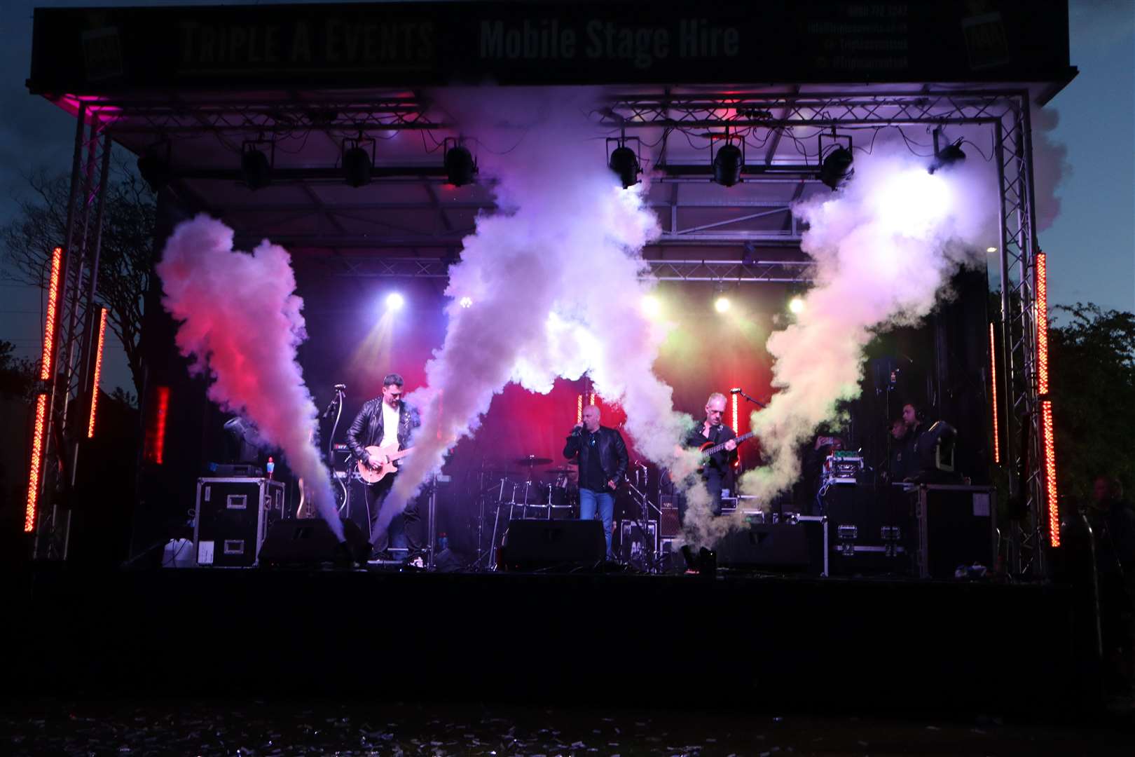 Marylebone Jelly and smoke at Sittingbourne's Party in the Park