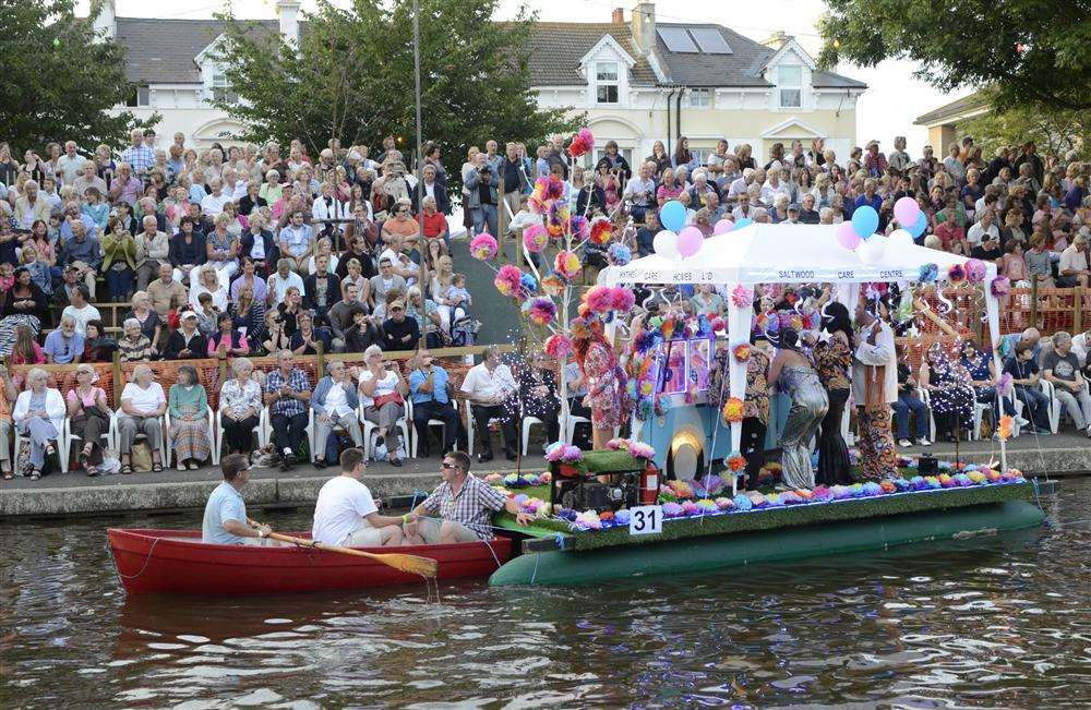 Hythe Venetian Fete