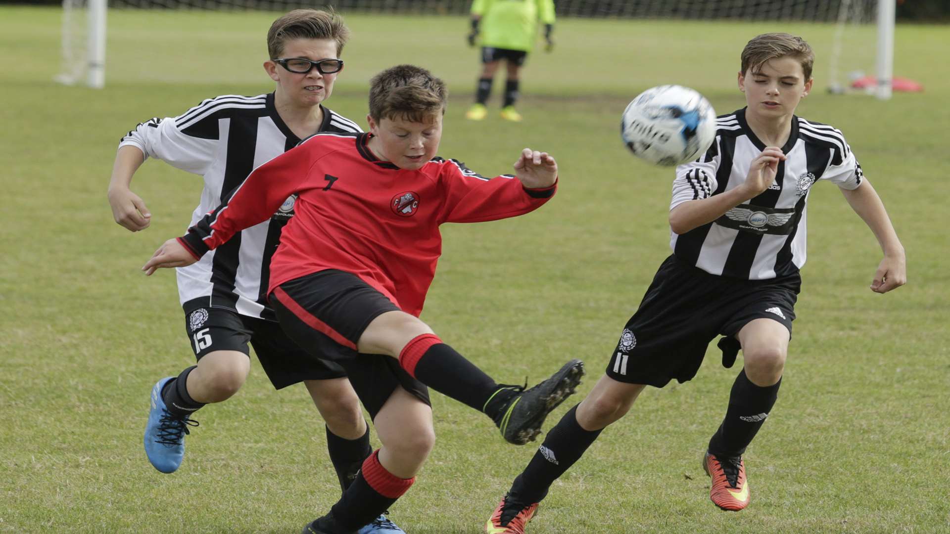 Rainham Kenilworth under-13s (red) try their luck against Real 60 Panthers in Division 1 Picture: Martin Apps