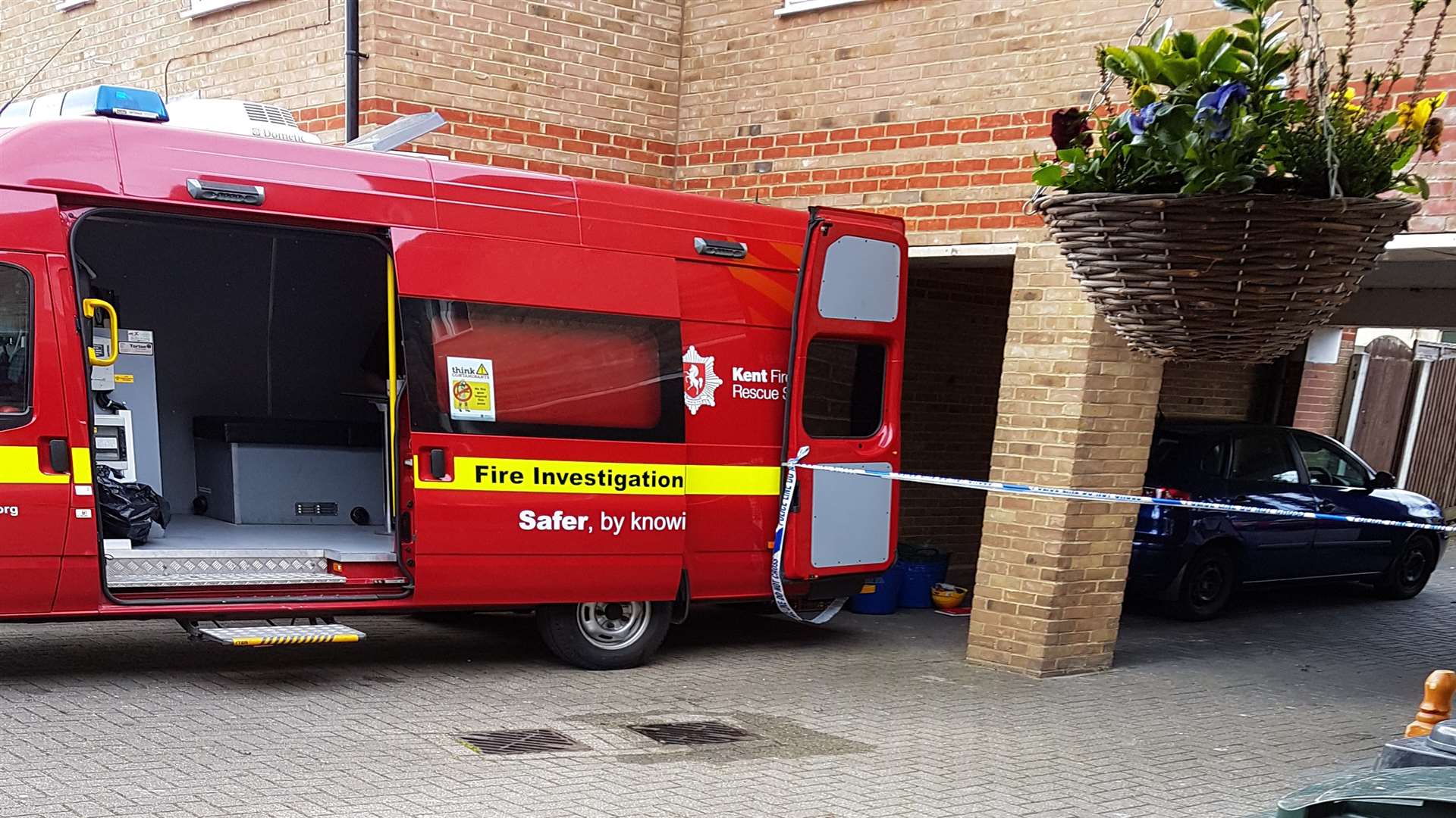 Fire in Wakefield Road, Greenhithe, aftermath. Fire investigation teams at work.