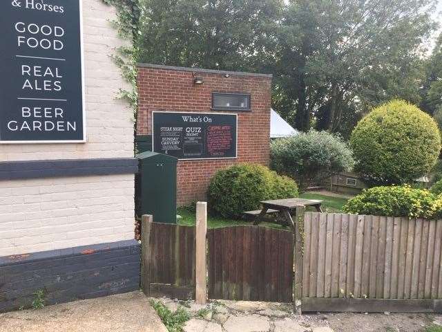 A small garden area to the right of the pub leads through to the large marquee erected at the back to keep customers dry no matter what the weather