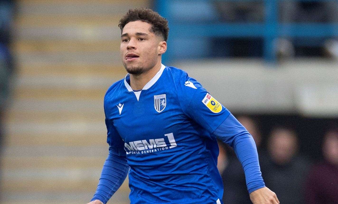 Lewis Walker has joined National League side Woking on loan