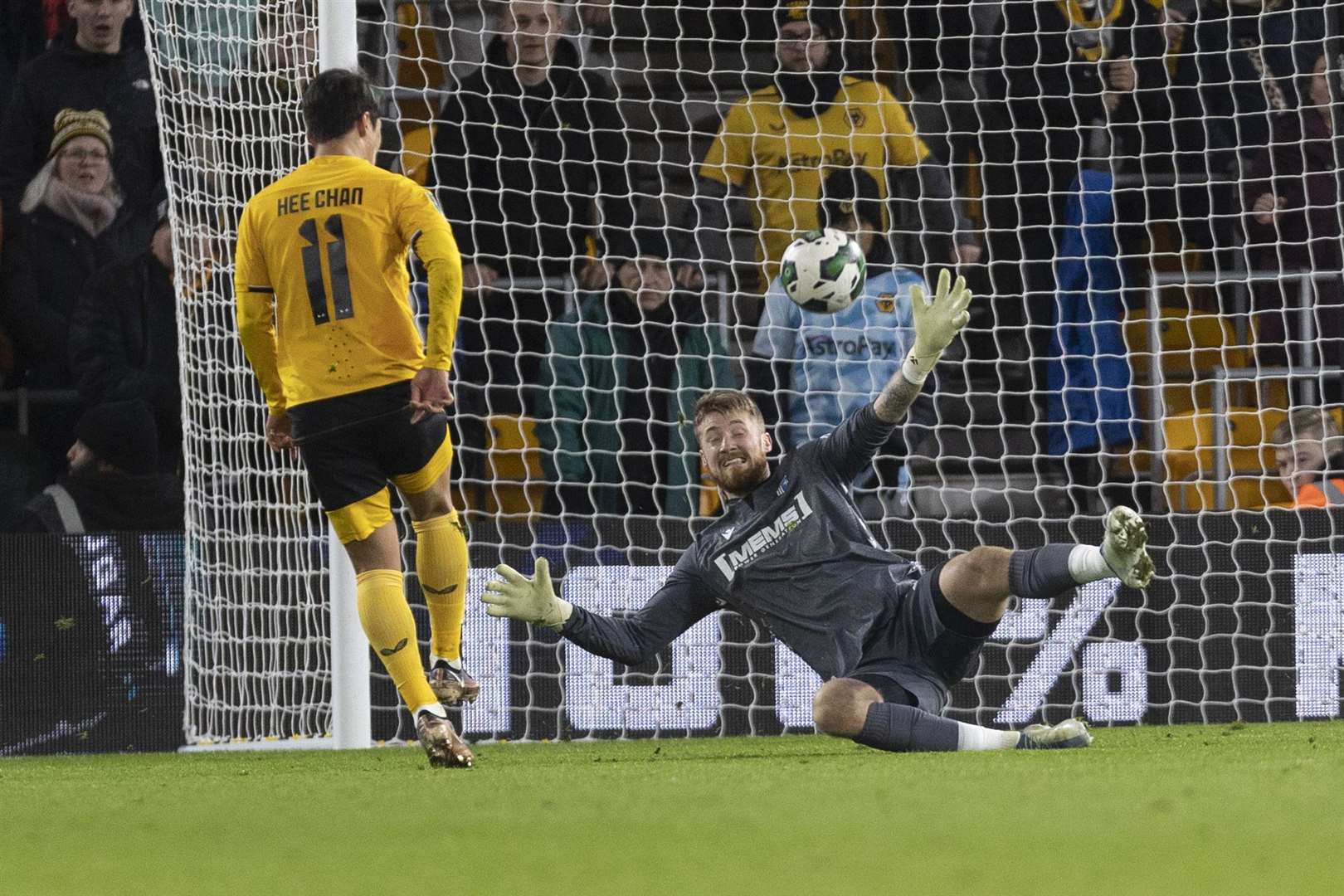 Jake Turner makes a save for the Gills