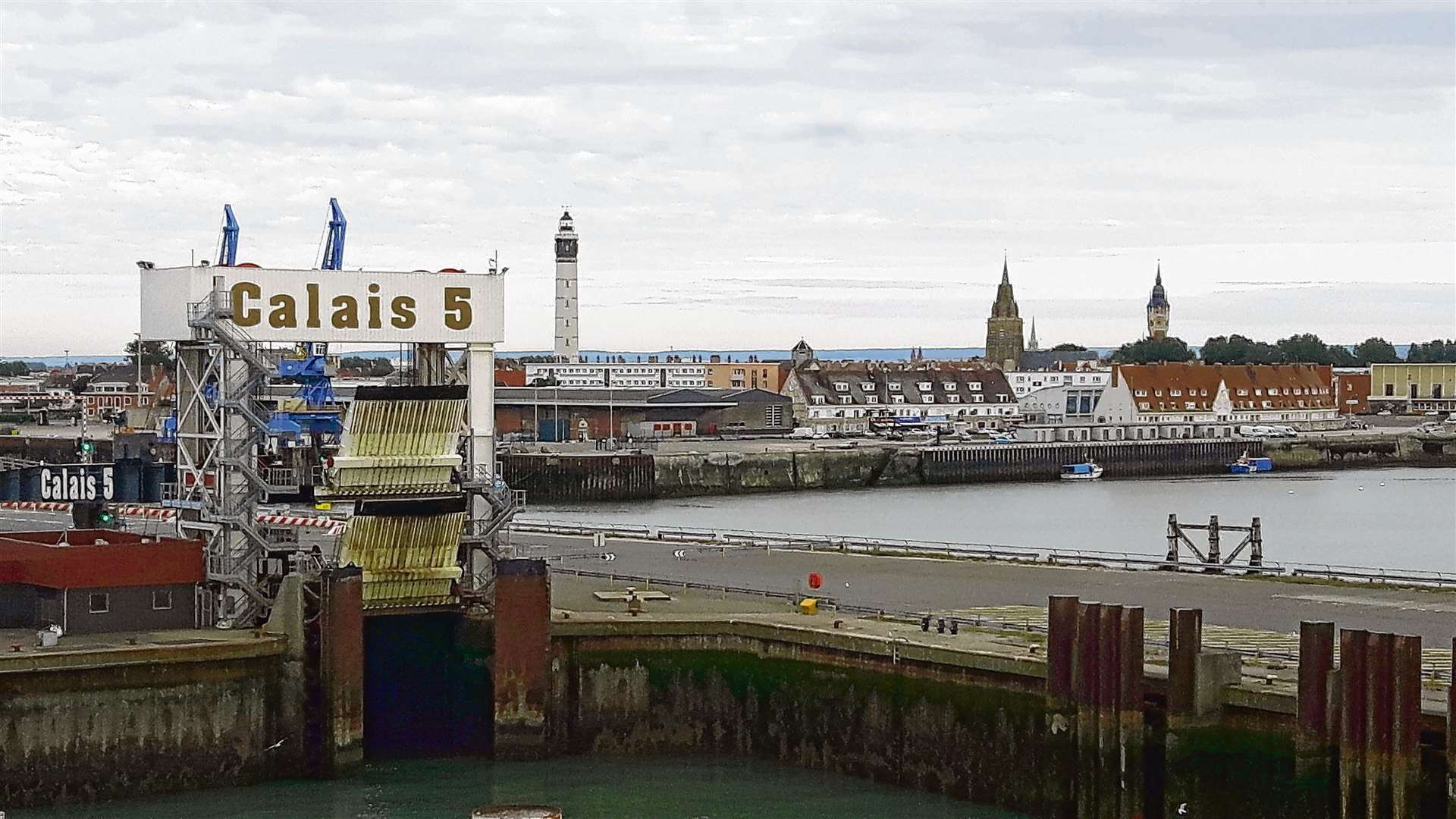 Sailings at Calais have been paused this morning