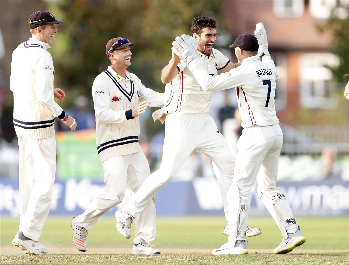 Kent celebrate last year's successful season (7176979)