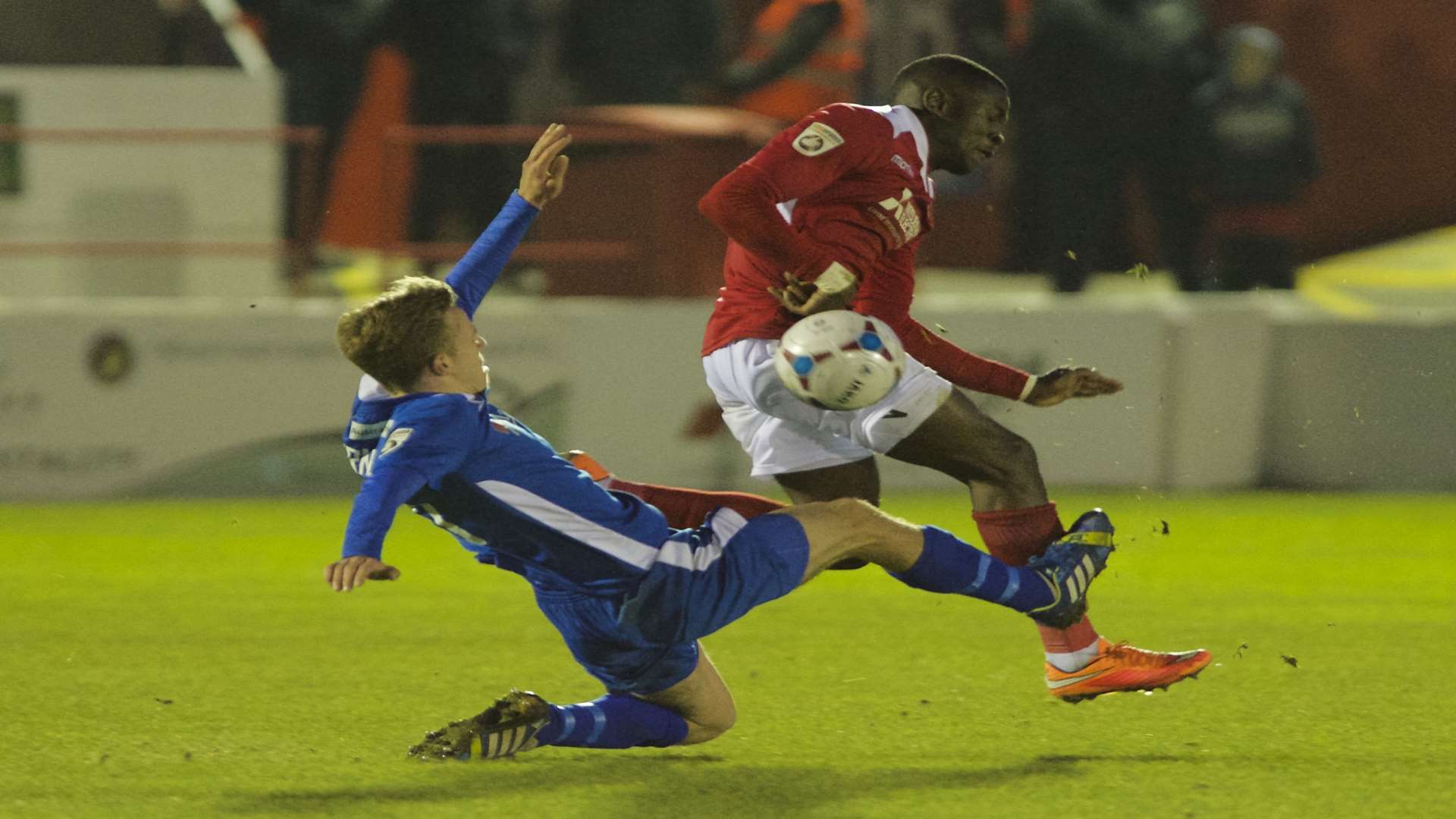 Sam Corne stops Anthony Cook in his tracks Picture: Andy Payton