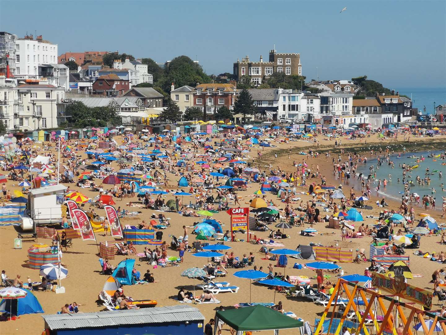 Crowds at Broadstairs beach enjoying the sun