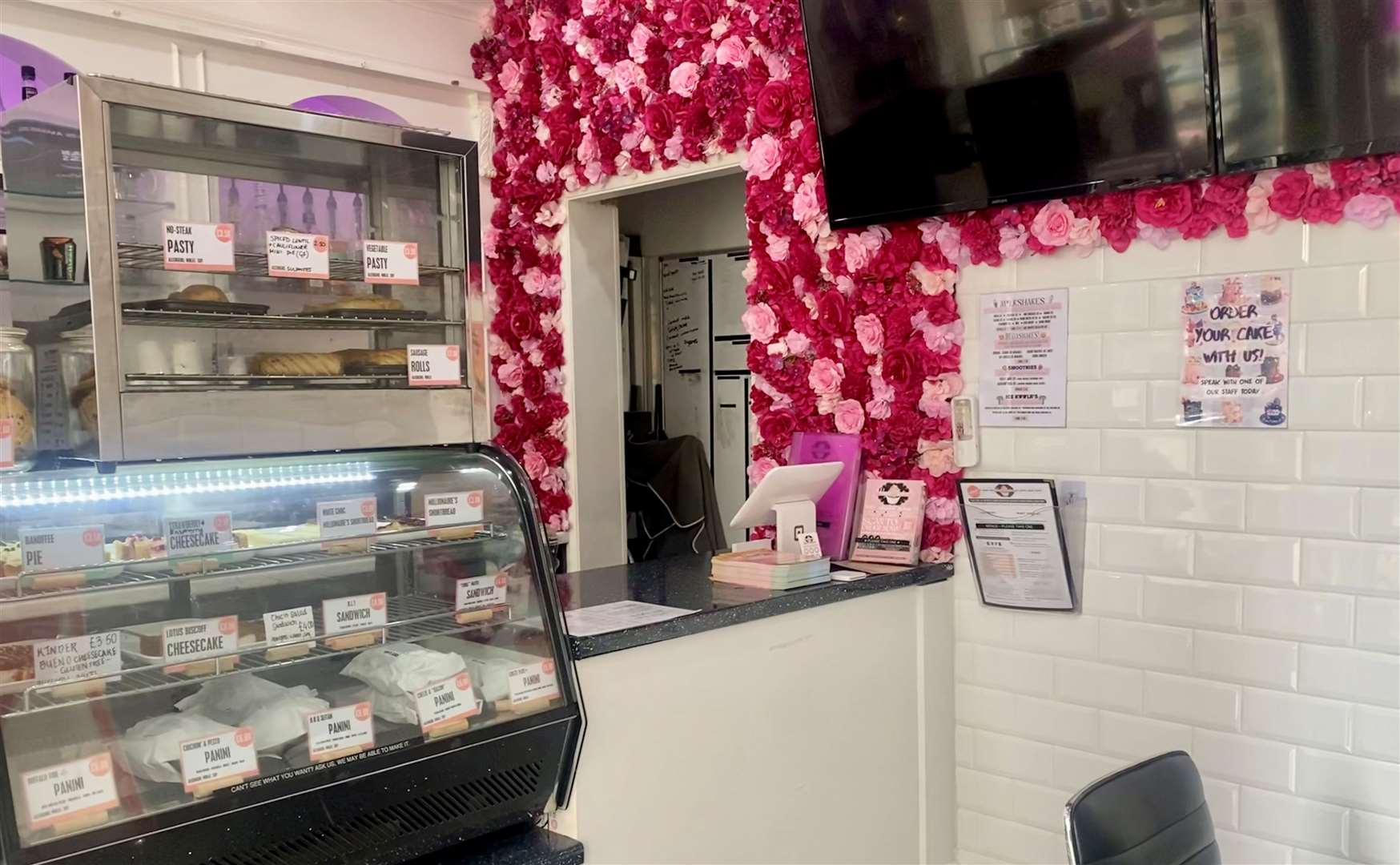 The shop is very small, with seating for around eight people inside and two picnic benches on the street, but you can eat inside if there's space