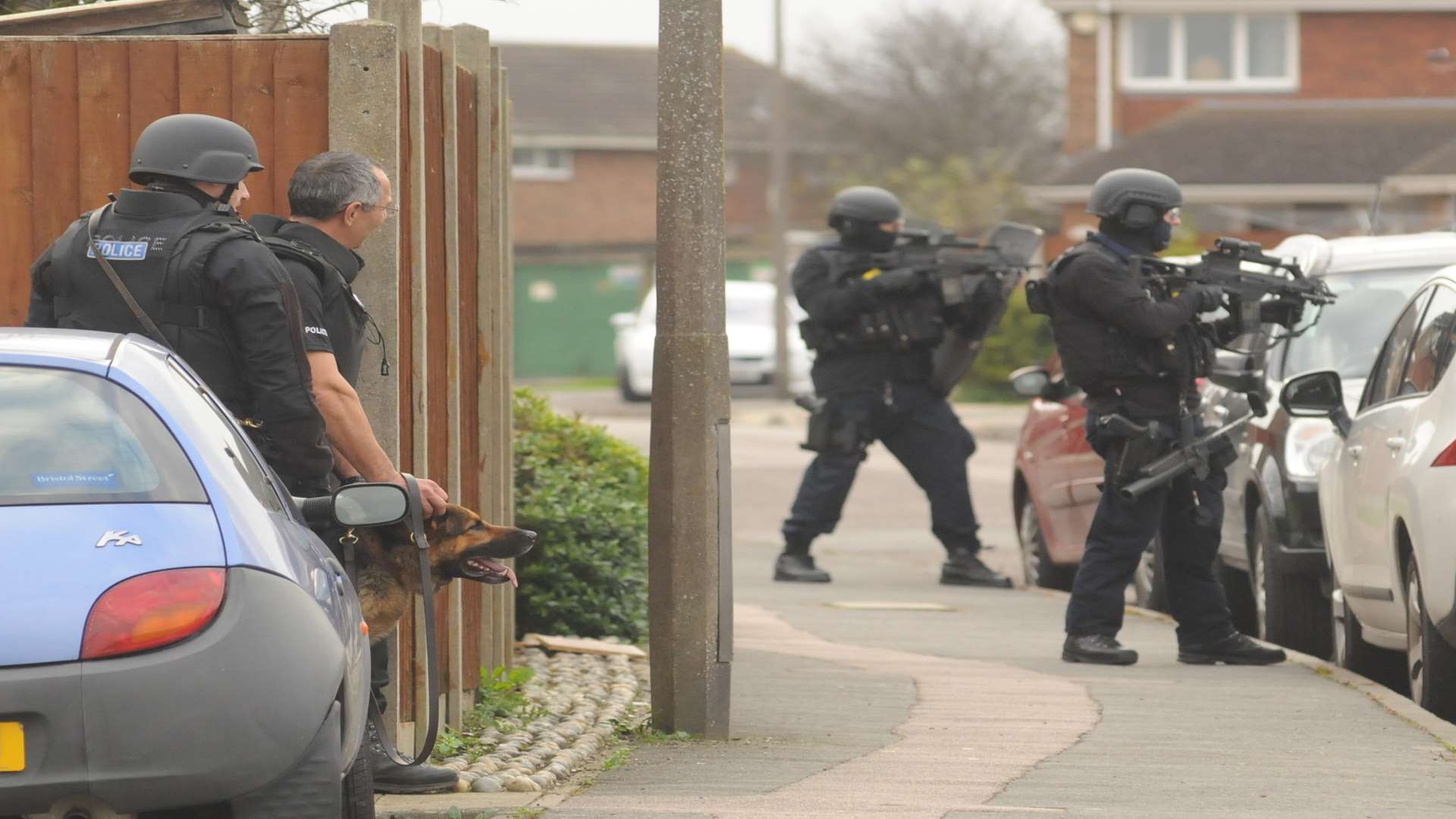 Fourwents Road, Hoo. Armed police.