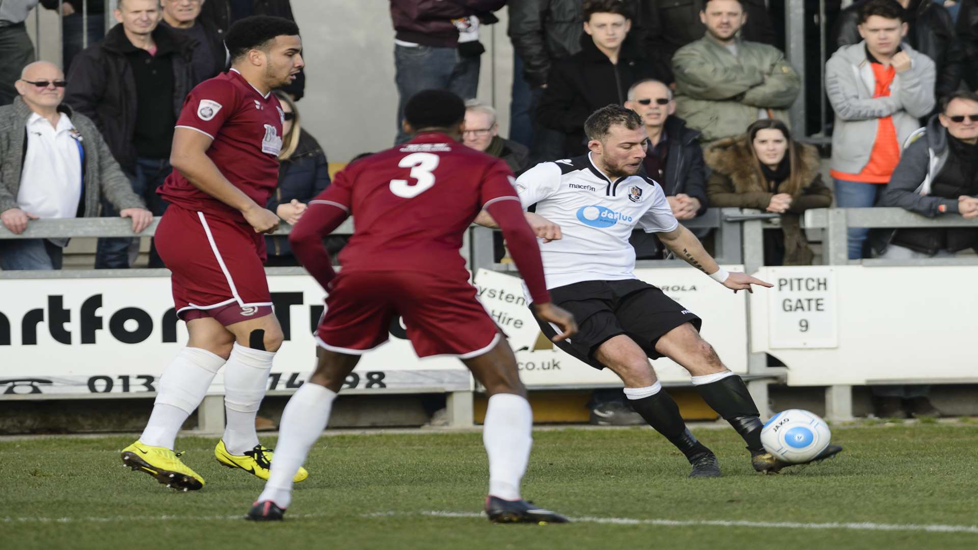 Dartford winger Ryan Hayes delivers a cross Picture: Andy Payton