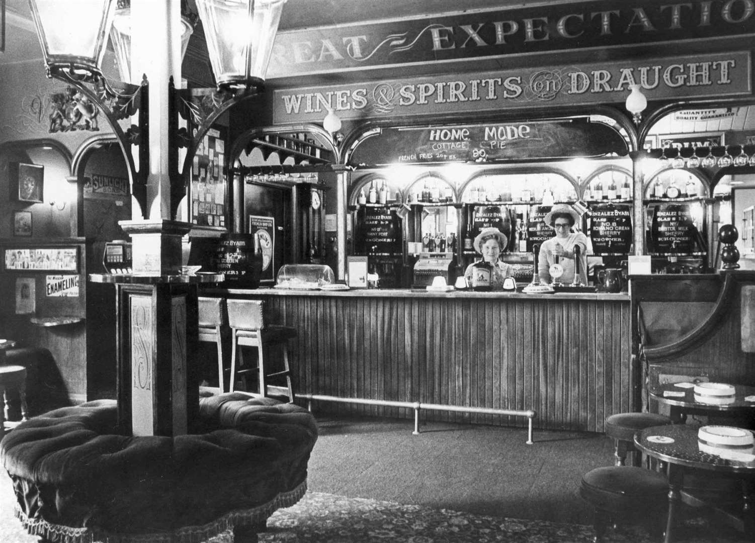 The Great Expectations Bar in the Royal Victoria & Bull Hotel in Rochester, April, 1981