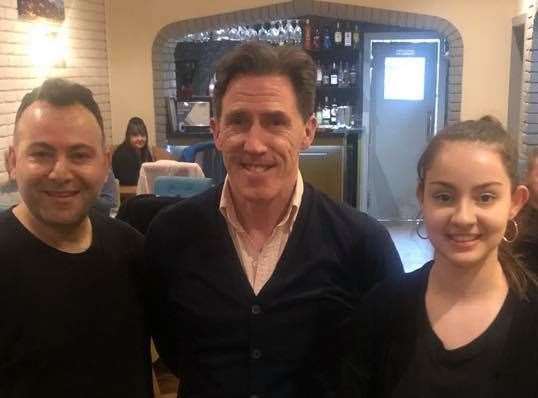 TV funnyman Rob Brydon enjoyed a pre-show meal in Folkestone