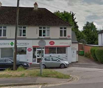 Paydens Post Office in Ashford Road