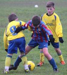 Woodpecker HI under-11s v Sheerness East Youth under-11s