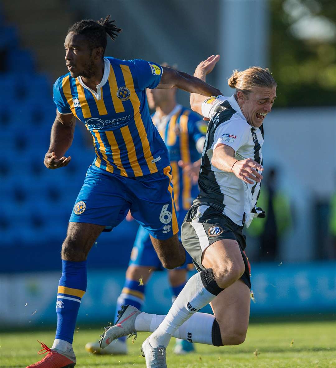 Gills striker Tom Eaves Picture: Ady Kerry