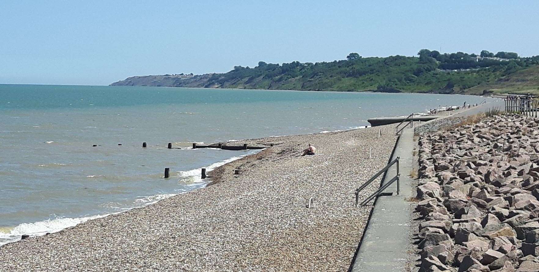 The group were cut off by tide at Minster Leas beach