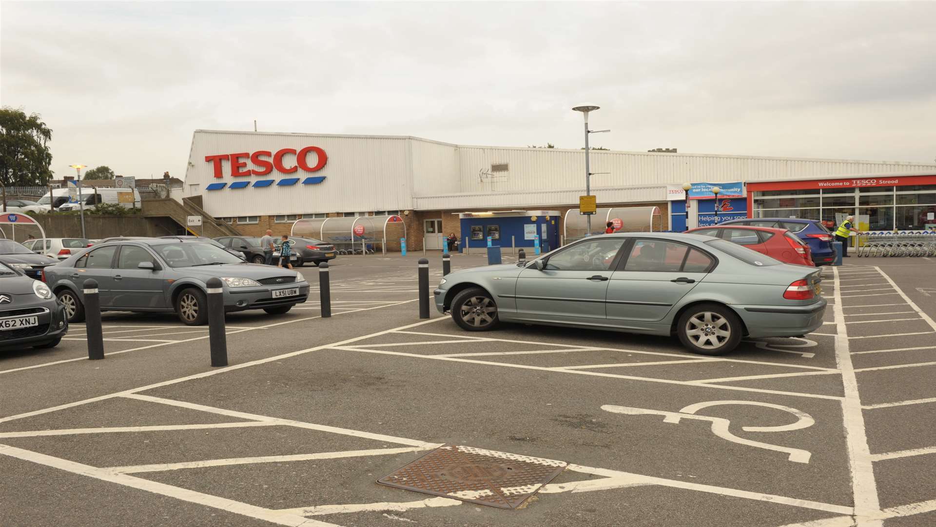 Plans to redevelop Tesco's store in Cuxton Road, Strood, have been scrapped