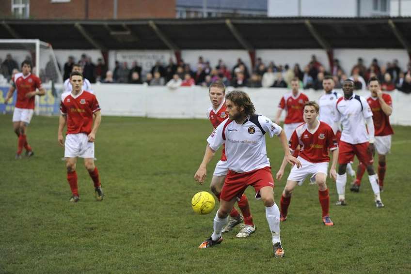 Ebbsfleet midfielder Daryl McMahon on the ball (Pic: Tony Flashman)