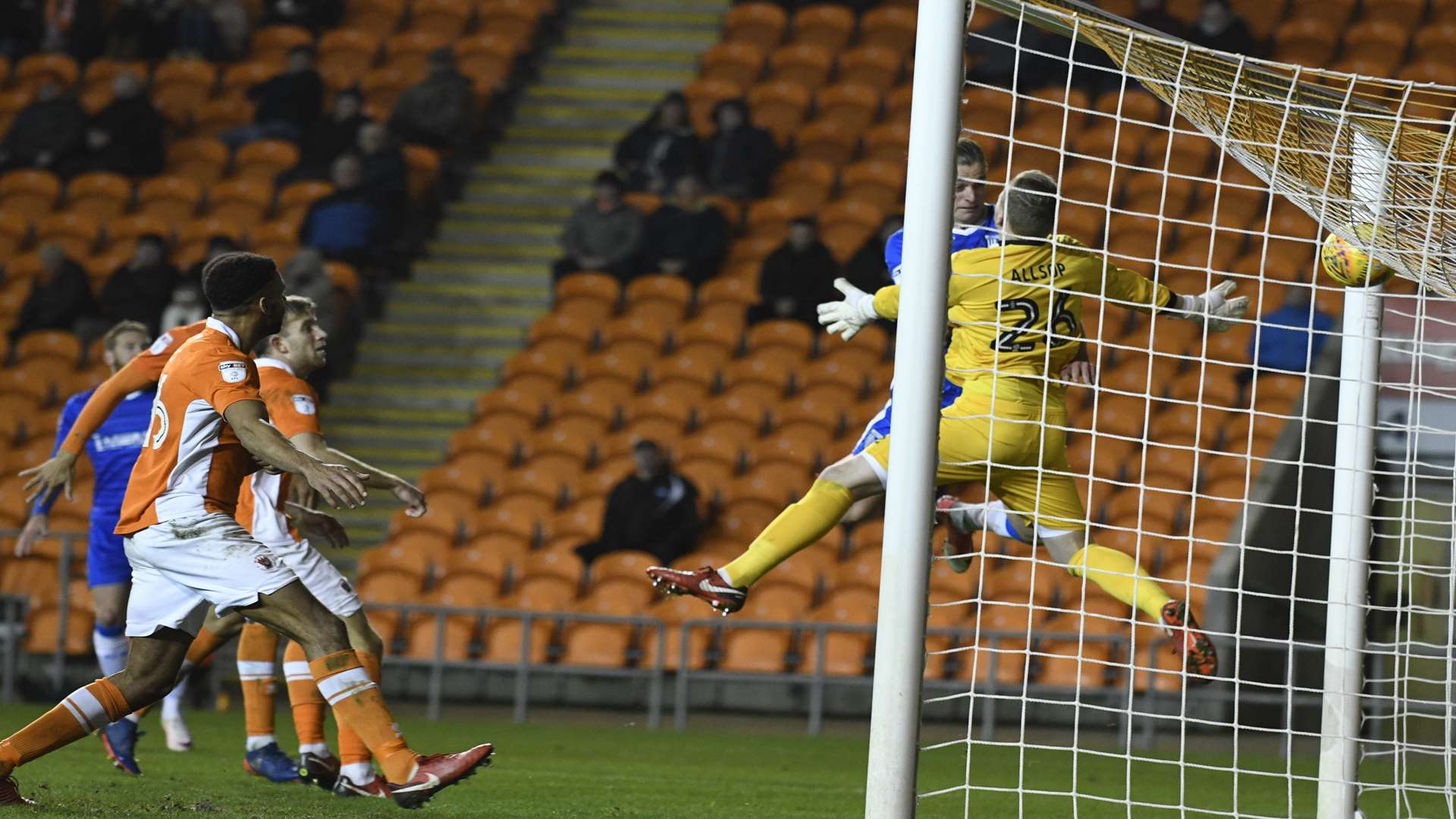 Tom Eaves heads home in injury time... Picture: Barry Goodwin