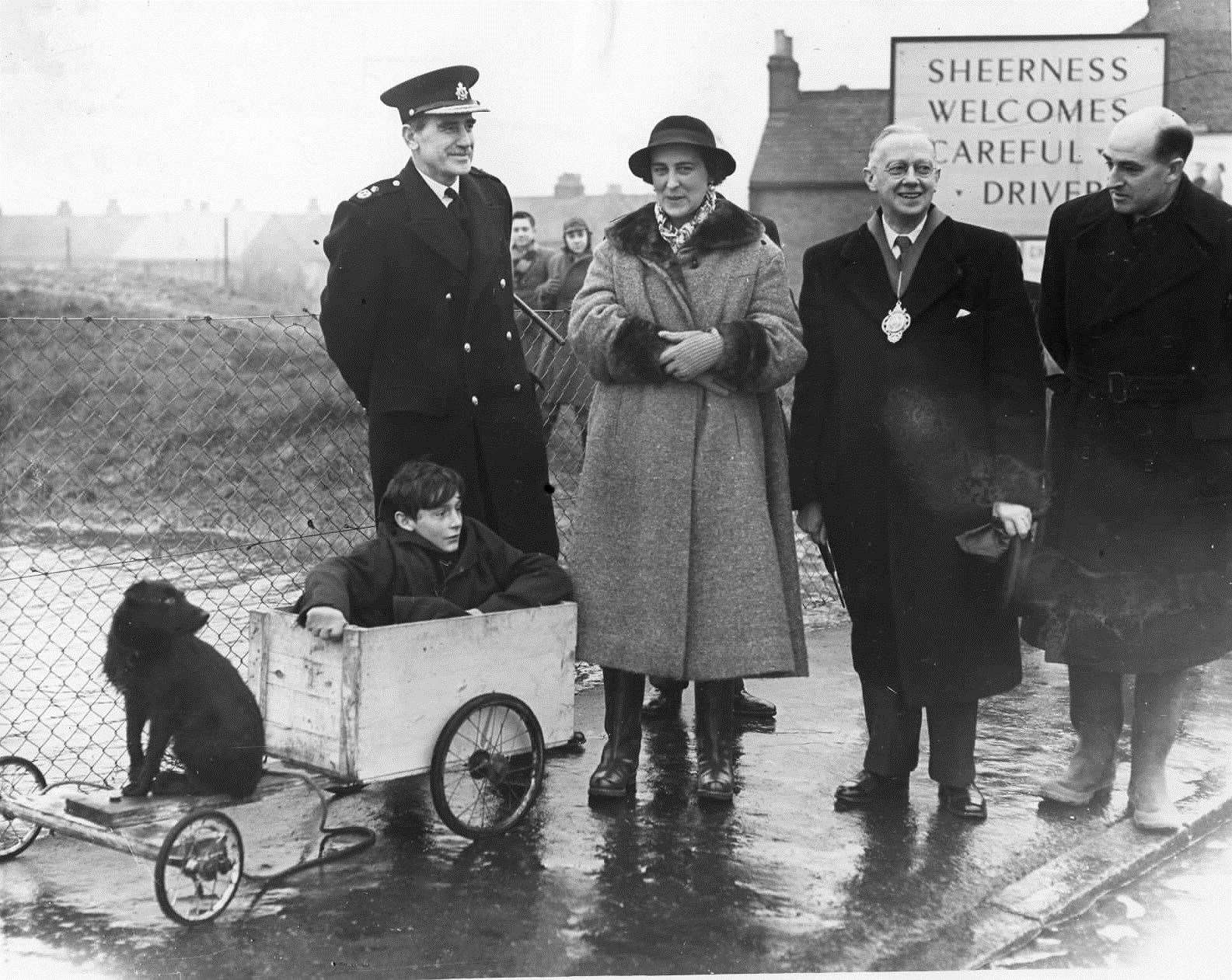 The late Duchess of Kent inspecting flood damage at Sheerness in 1953. (61849103)