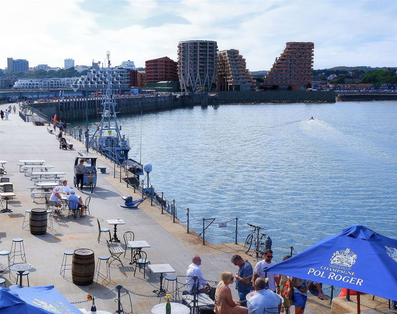 How the Folkestone harbour arm car park will look under the planned designs. Picture: FHSDC