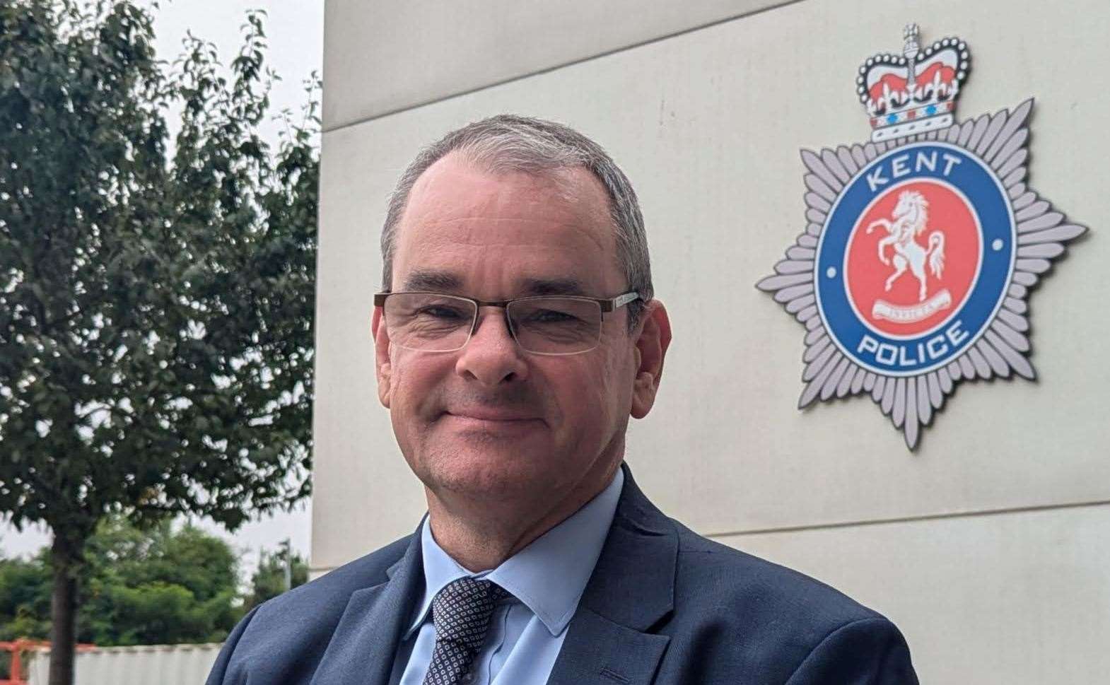 Detective Superintendent Gavin Moss, a senior investigating officer at Kent Police, is to retire from the force after more than 30 years serving in Kent