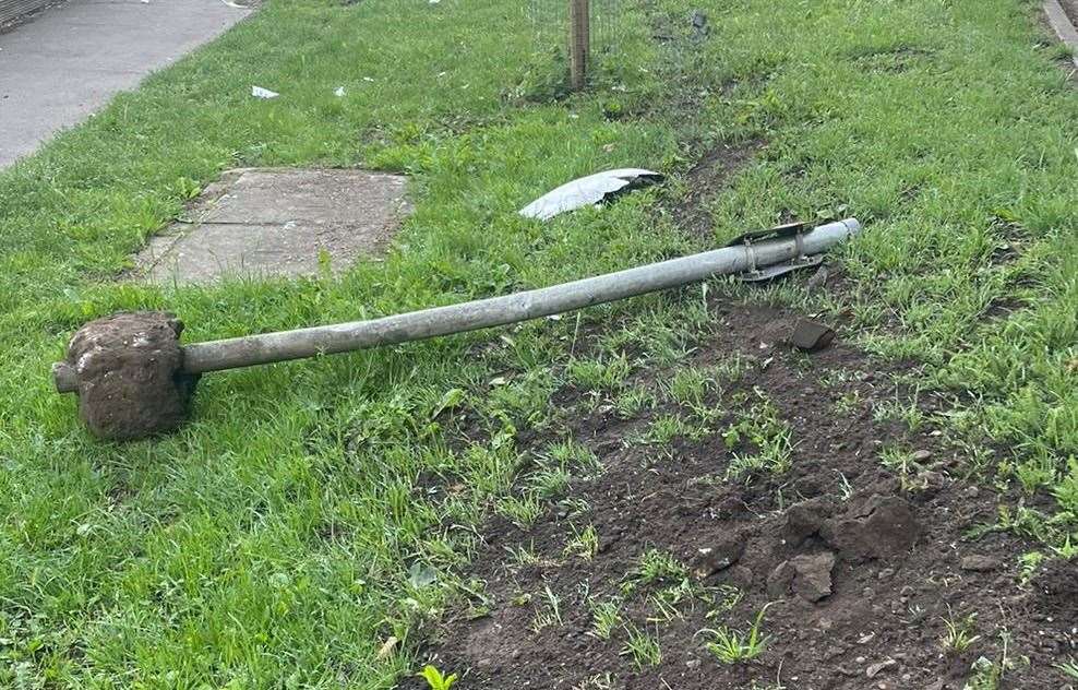 A 20mph sign was knocked out of the ground in Hollingbourne village