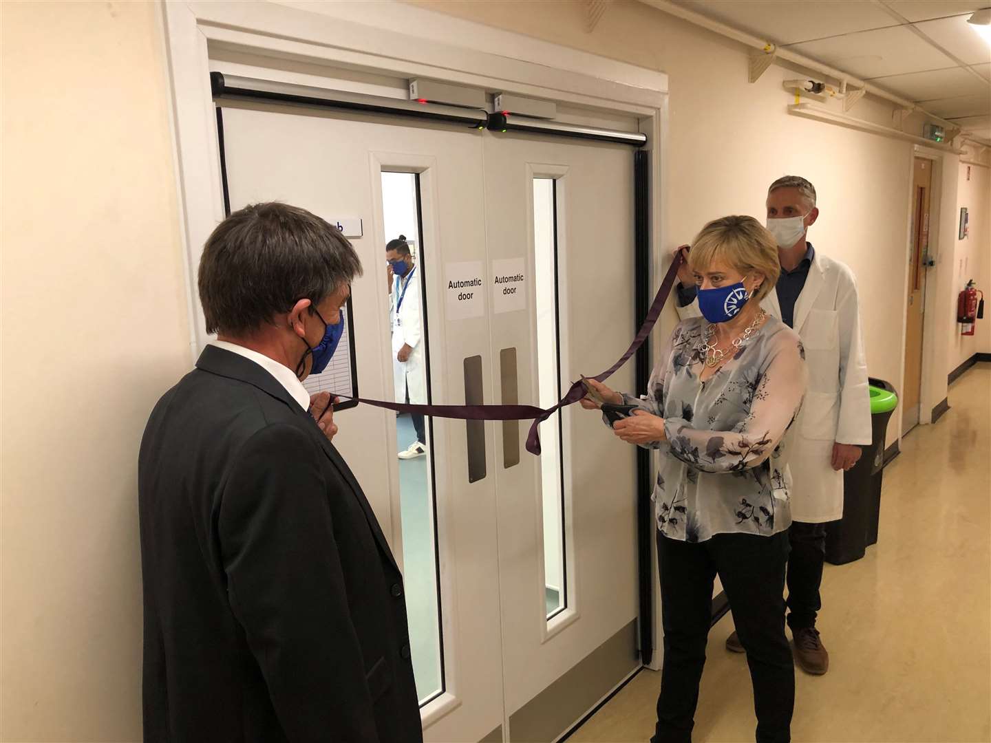 Prof Jane Harrington (middle) cuts ribbon opening the new agronomy lab. Picture: Univeristy of Greenwich