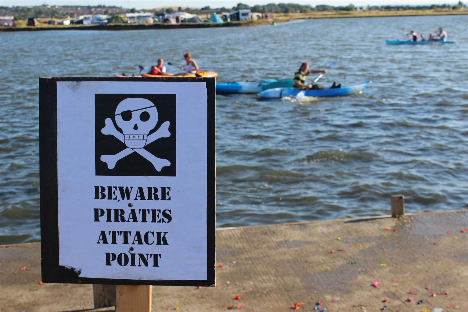 Sheppey Pirates about to land at Barton's Point Coatal Park, Sheerness (2342883)