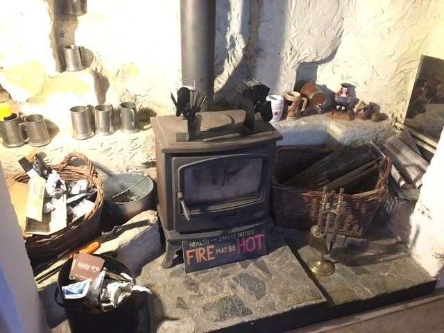 There are plenty of great features at this ‘hole-in-the-wall’ pub, not least a wonderful fireplace, and you have to admire a tongue-in-cheek health and safety notice!