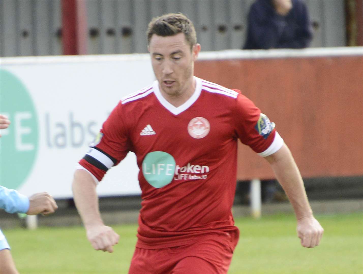 Hythe midfielder Chirs Kinnear Picture: Paul Amos