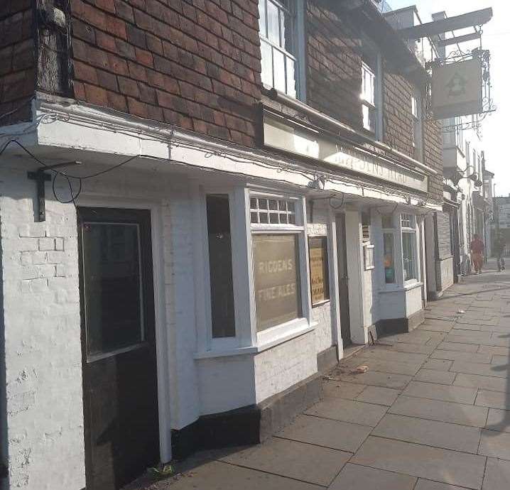 The aftermath of the baskets being stolen from the Maiden Head pub in Wincheap, Canterbury. Picture: Jeremy Stirling