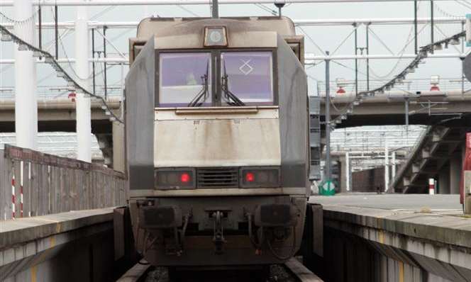 Migrants attempted to break into the Eurotunnel terminal at Calais