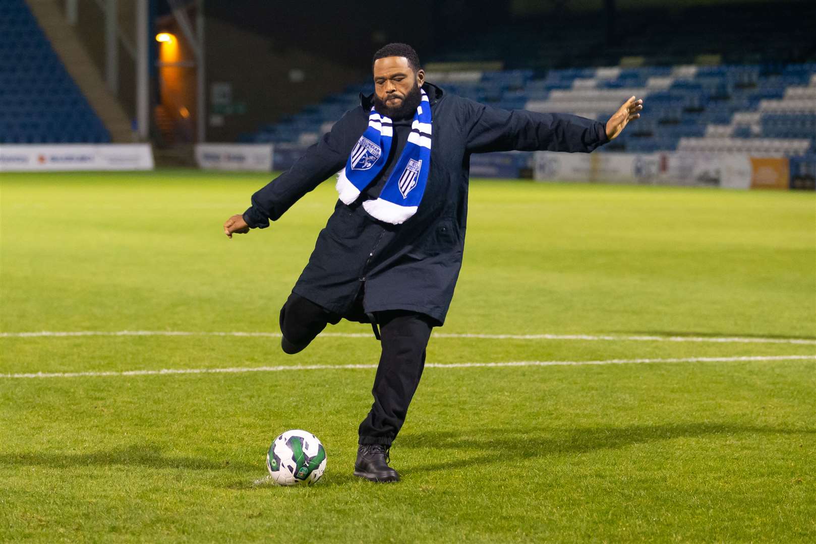 Anthony lines up the ball in the half-time shoot-out. Picture: Kent Pro Images