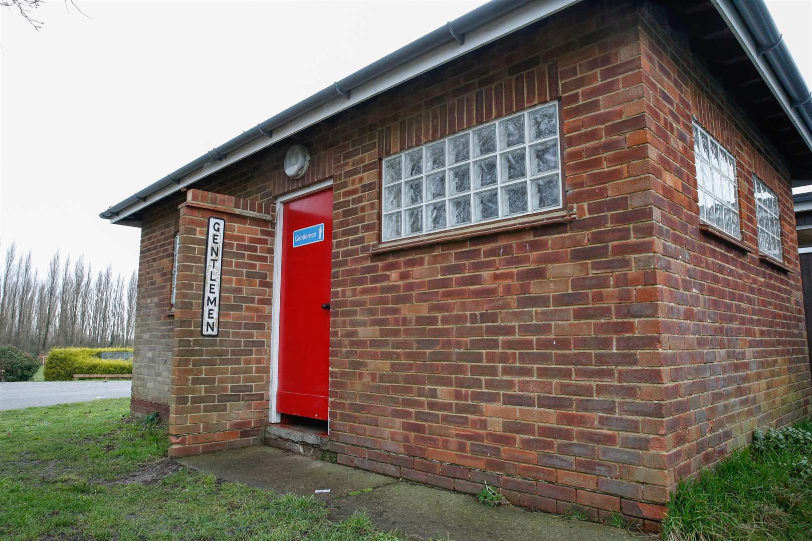 Toilets at Cobham