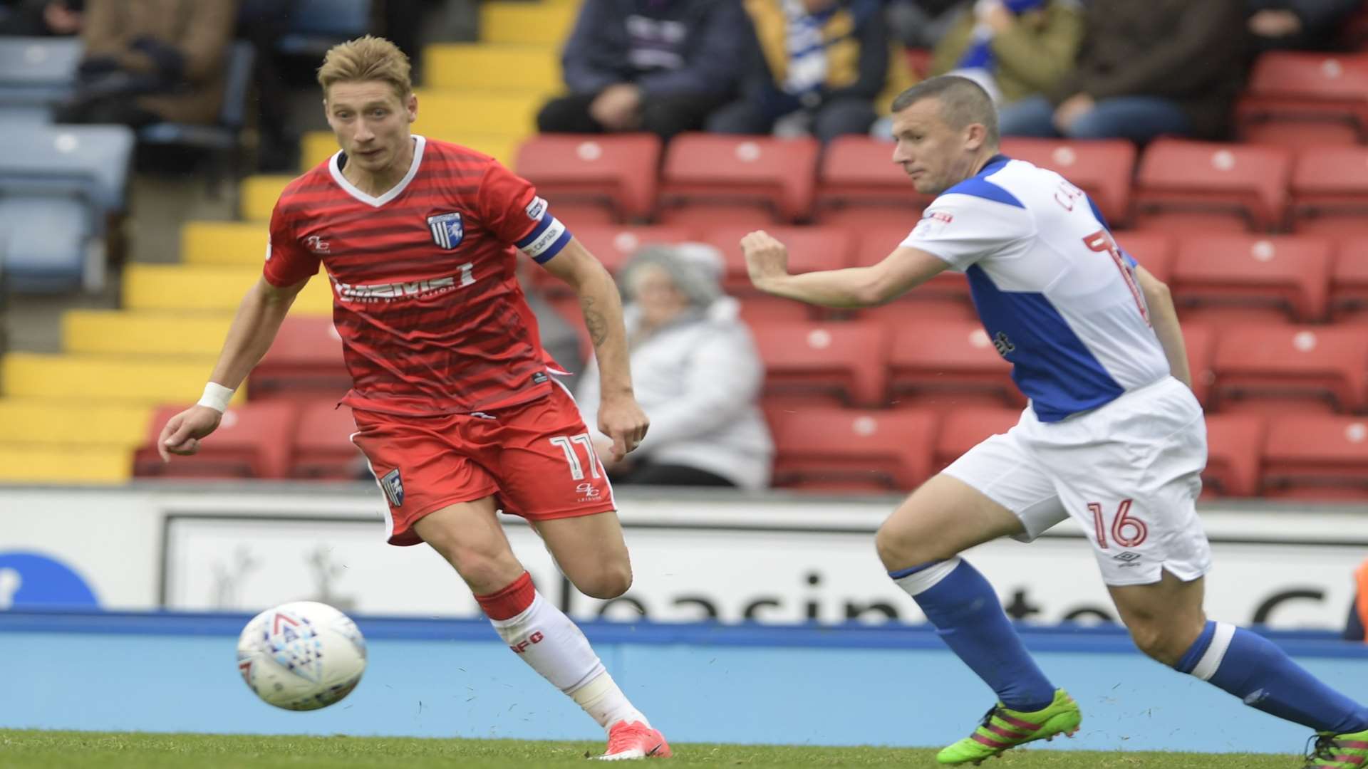 Lee Martin on the ball Picture: Barry Goodwin