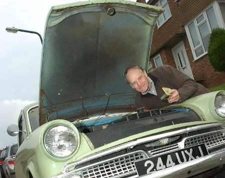 HAPPY MAN: Bob Peters and his 1960s Hillman Minx. Picture: MATT READING