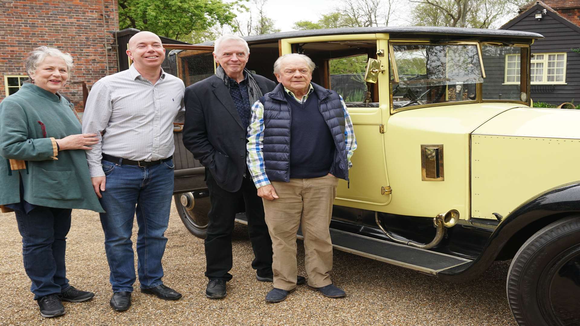 Pam Ferris, Simon Coulson, Philip Franks and David Jason