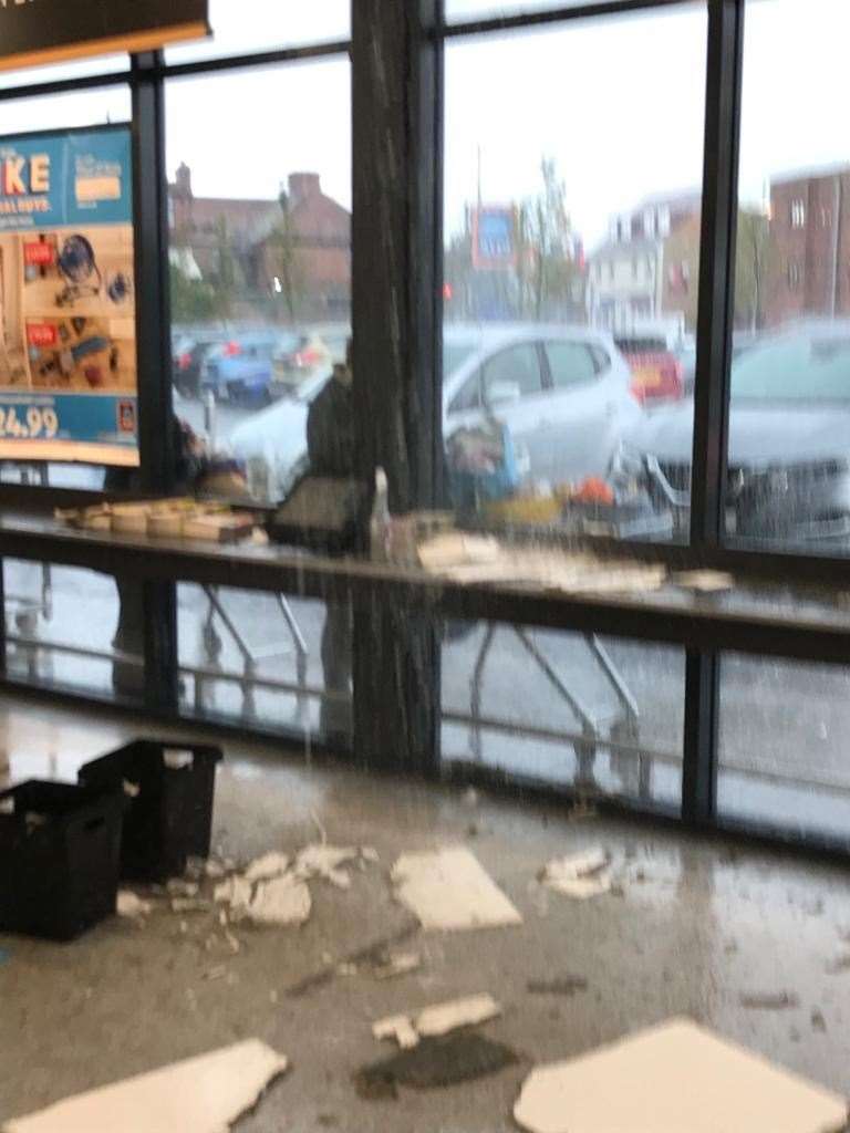 The mess at the front of the Deal Aldi store