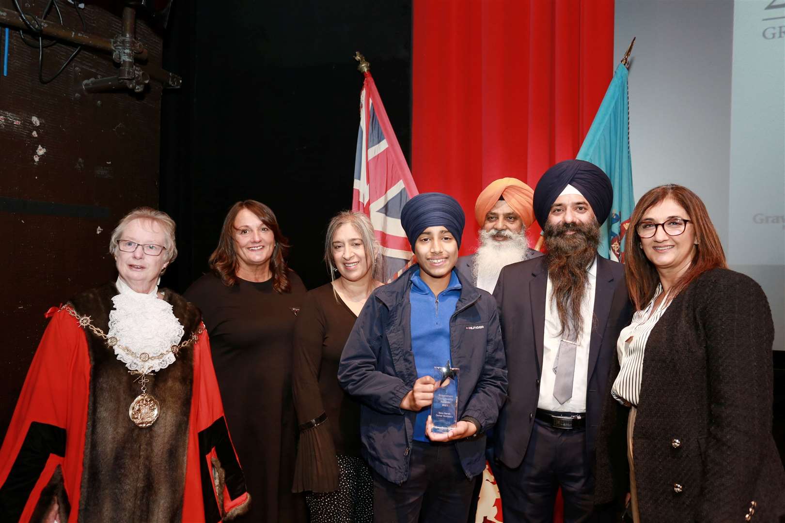 Members of Guru Nanak Darbar Gurdwara with Mayor Cllr Lyn Milner. Pictures Phil Lee/Gravesham council