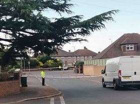 Police cordon in Belmont Road, Erith