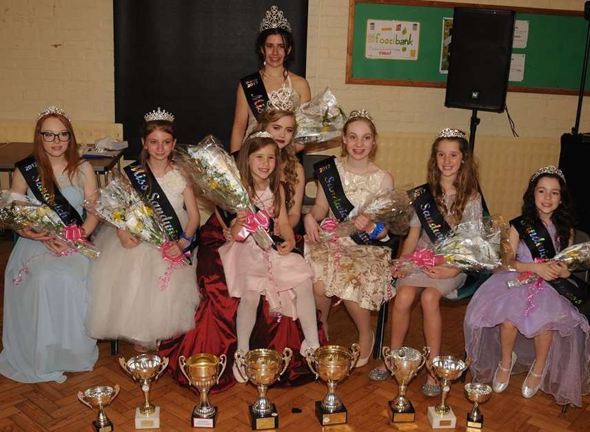 The Sandwich Court of 2017 - Alice Watson, Holly White, Mykayla Stacey, Poppy McCairn, Fleur de Bruxelles, Summer Grace, Isla Howard and Daisy Simpson