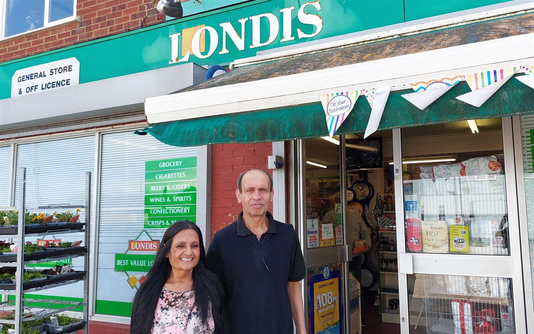 The pair took over the Londis store in 1988