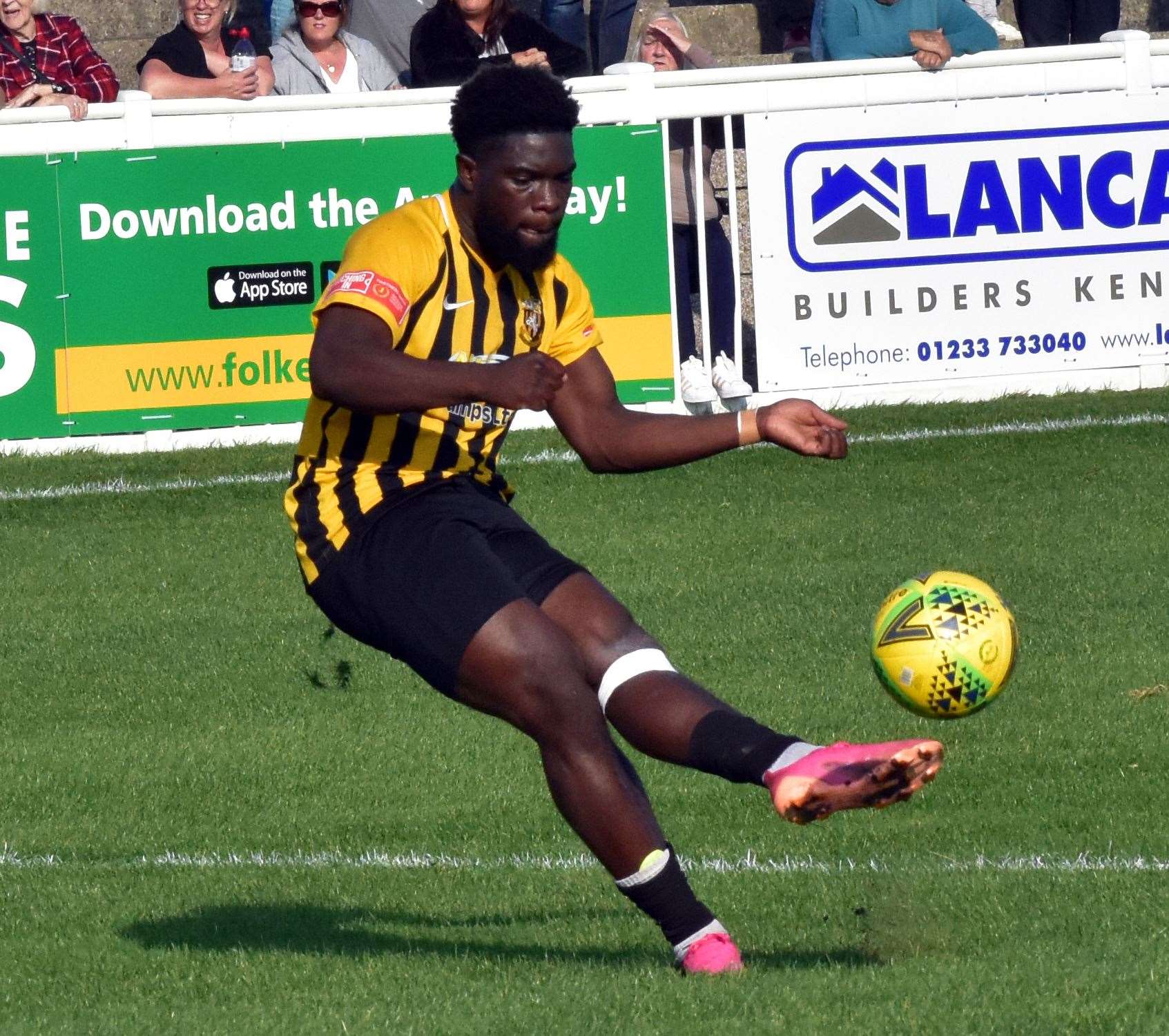 Folkestone striker David Smith Picture: Randolph File